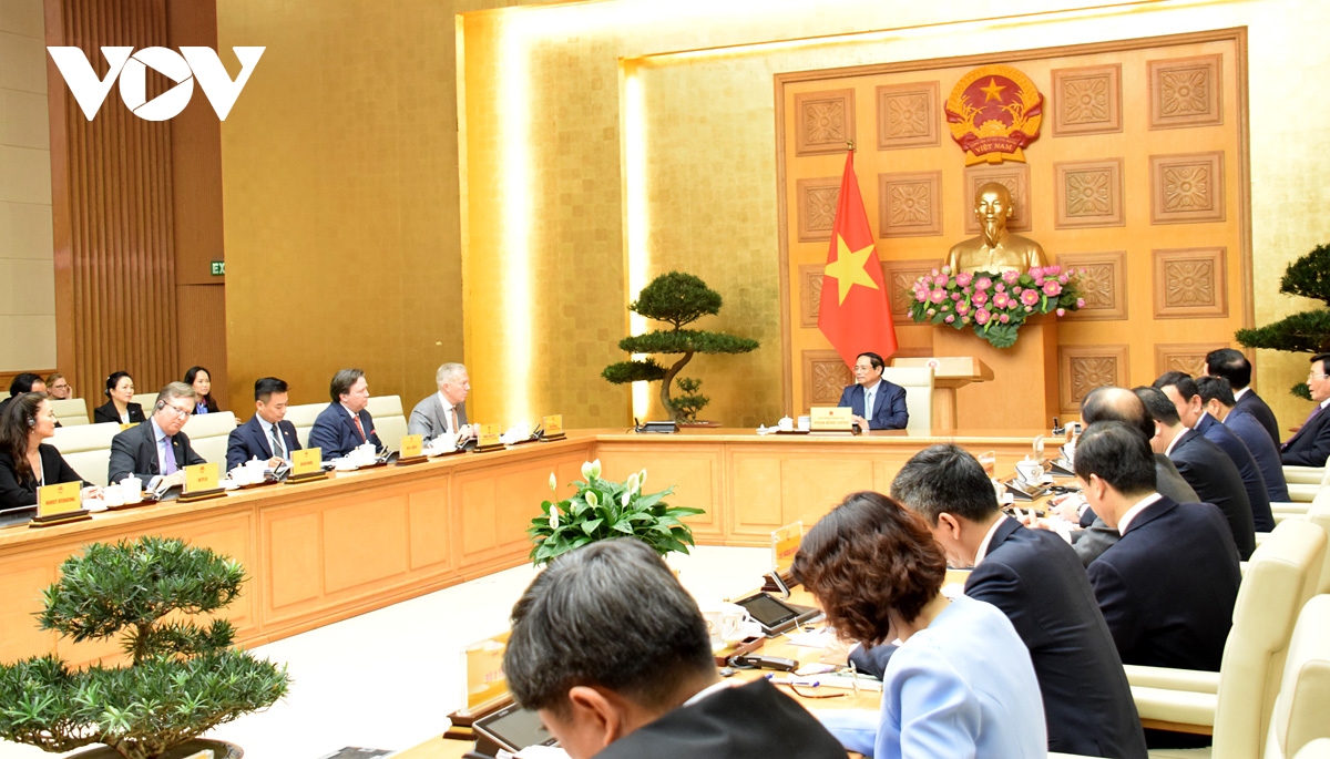 Vietnam welcomes US investors, says PM